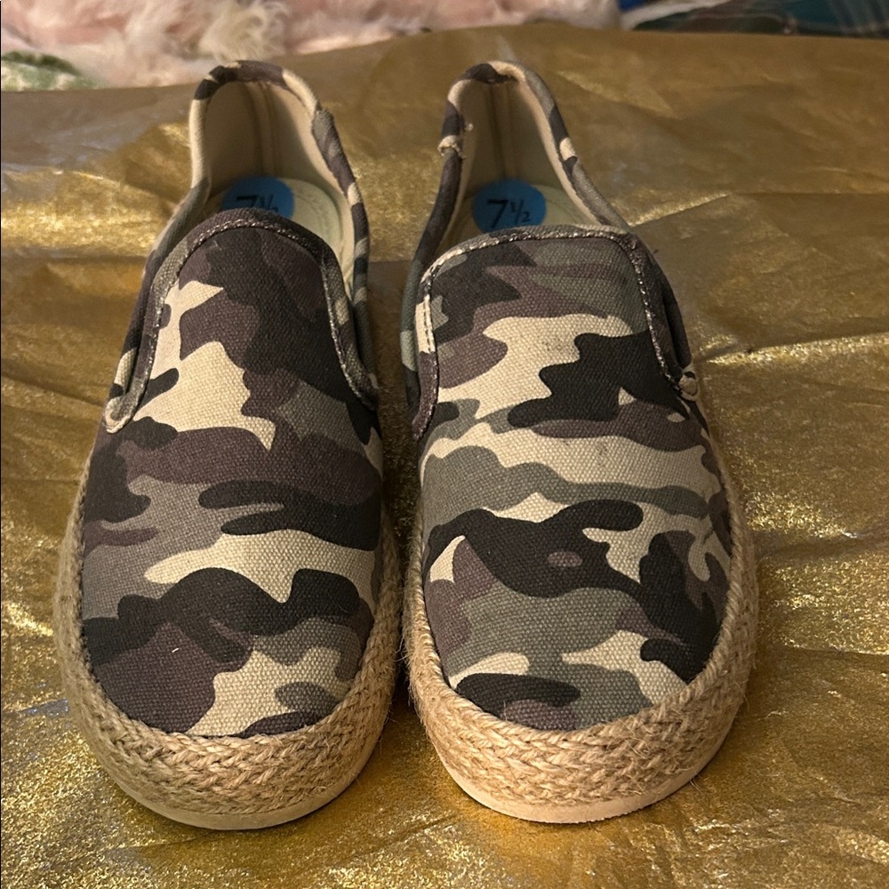 Esprit Women's Camouflage Espadrille Slip-On - Green, Brown, Tan